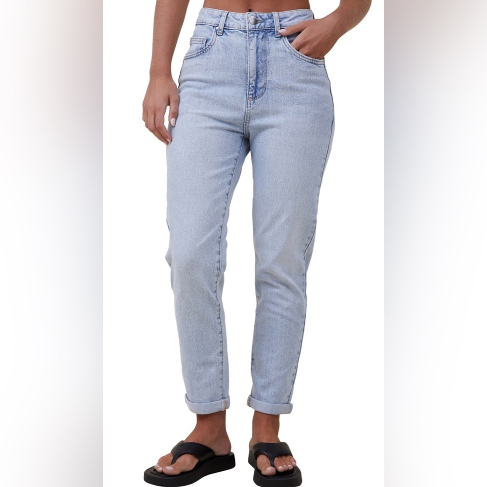 COTTON ON Women's Misty Blue Stretch Mom Jeans  Size 6